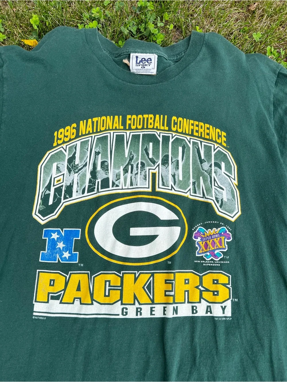 VTG 90s Green Bay Packers LEE Football Shirt